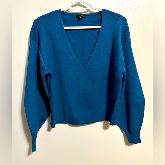 Dynamite | Puff sleeve v neck Sweater - Picture 2 of 2